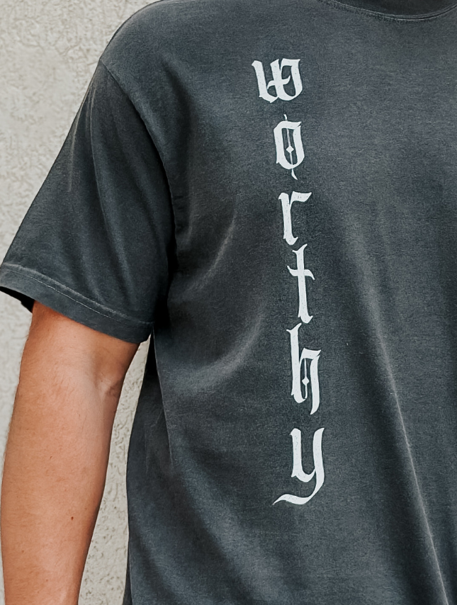 Vintage Worthy Tee